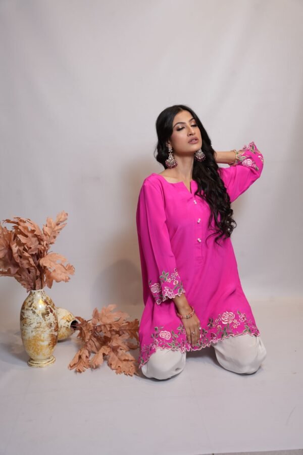 Pure crepe Fuchsia Pink Kurta Set 3